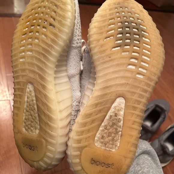 Yeezy Boost 350 V2 Sneakers